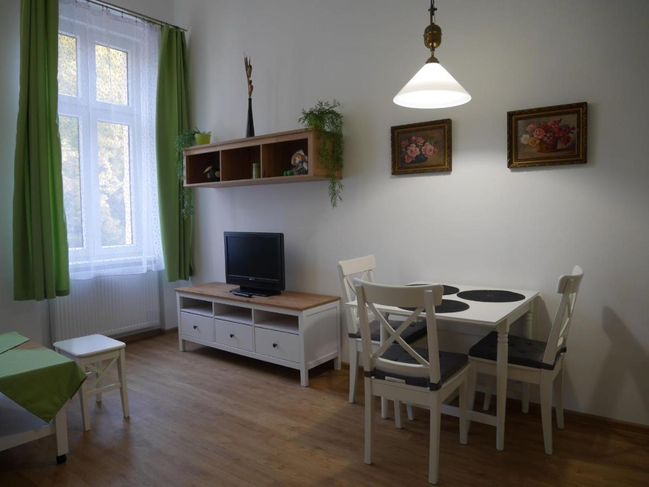 Moskevska 40 Lägenhet Karlovy Vary Exteriör bild