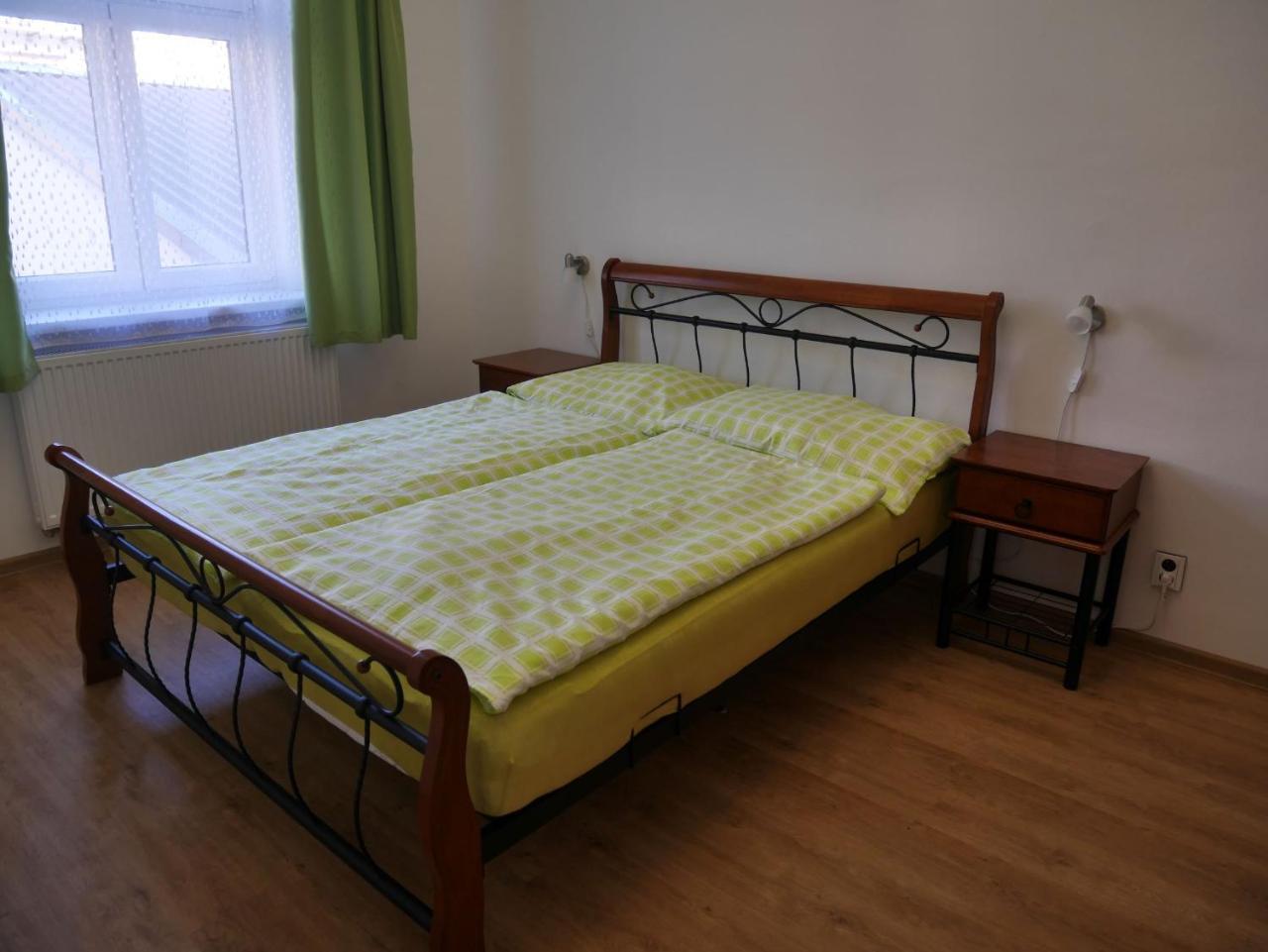 Moskevska 40 Lägenhet Karlovy Vary Exteriör bild